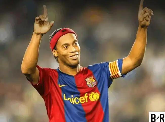 不仅基于其 不仅基于其